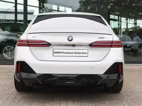 BMW i5 (2025) thumbnail 6
