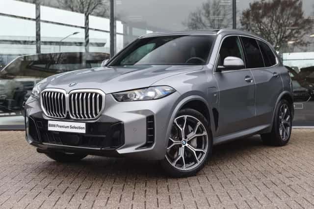 BMW X5 (2025) thumbnail 1