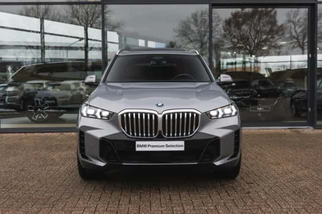 BMW X5 (2025) thumbnail 6