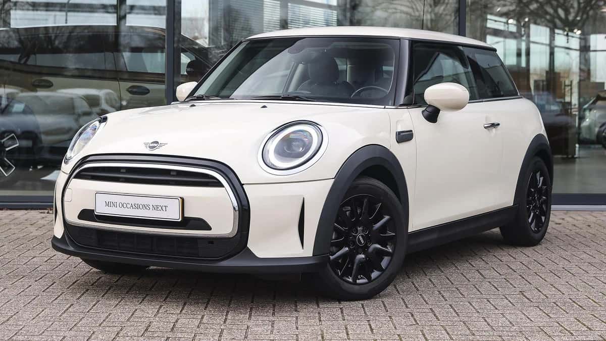 MINI Hatchback (2021) — foto 1