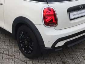 MINI Hatchback (2021) thumbnail 24
