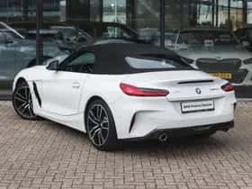 BMW Z4 (2025) thumbnail 2