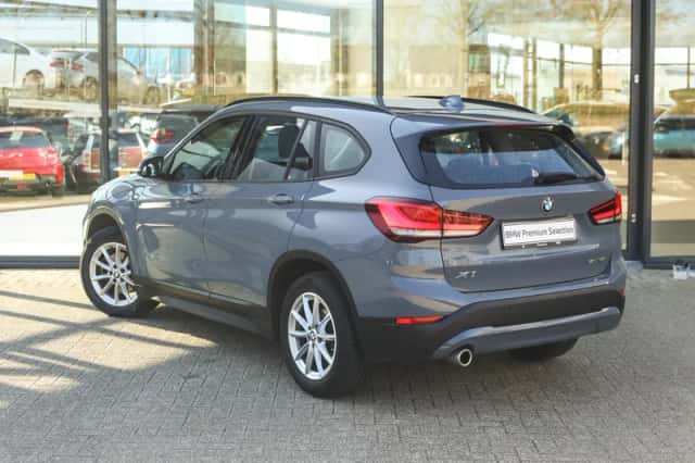 BMW X1 (2022) thumbnail 2