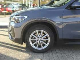 BMW X1 (2022) thumbnail 4