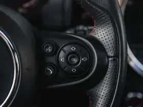 MINI Hatchback (2021) thumbnail 15