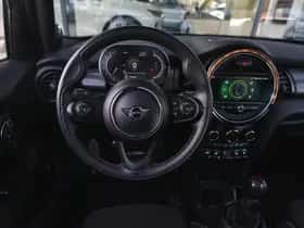 MINI Hatchback (2021) thumbnail 3