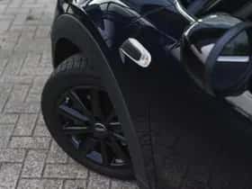 MINI Hatchback (2021) thumbnail 29