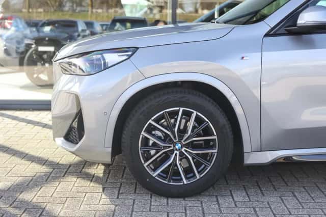 BMW X1 (2025) thumbnail 4