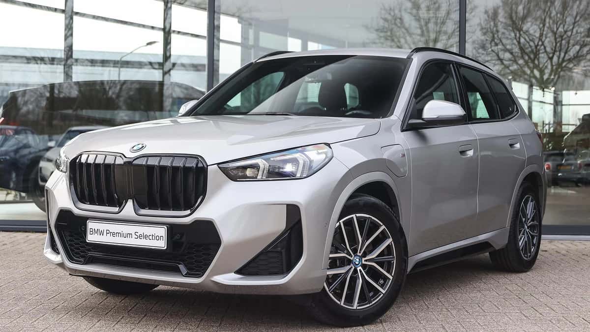 BMW X1 (2024) — foto 1