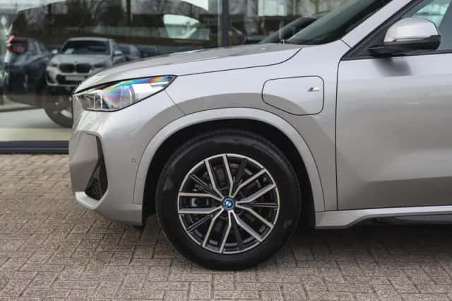 BMW X1 (2024) thumbnail 4