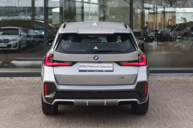 BMW X1 (2024) thumbnail 6