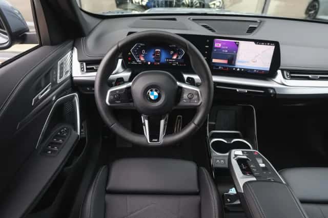 BMW X1 (2025) thumbnail 3