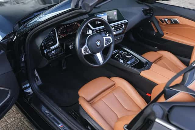 BMW Z4 (2025) thumbnail 3