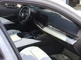 BMW 5-Serie (2025) thumbnail 9