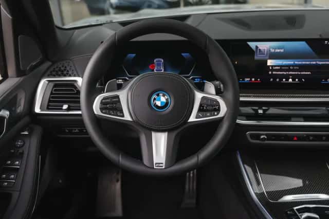 BMW X5 (2026) thumbnail 3