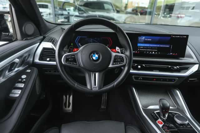 BMW XM (2025) thumbnail 3
