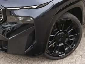 BMW XM (2025) thumbnail 32