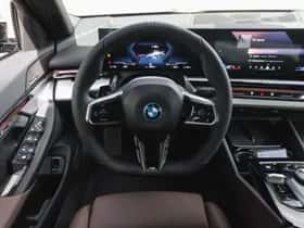 BMW i5 (2026) thumbnail 3