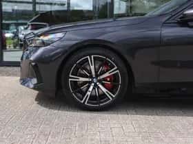 BMW i5 (2026) thumbnail 4