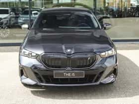 BMW i5 (2026) thumbnail 5