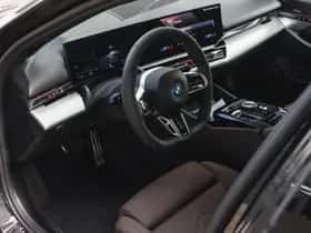 BMW i5 (2026) thumbnail 8