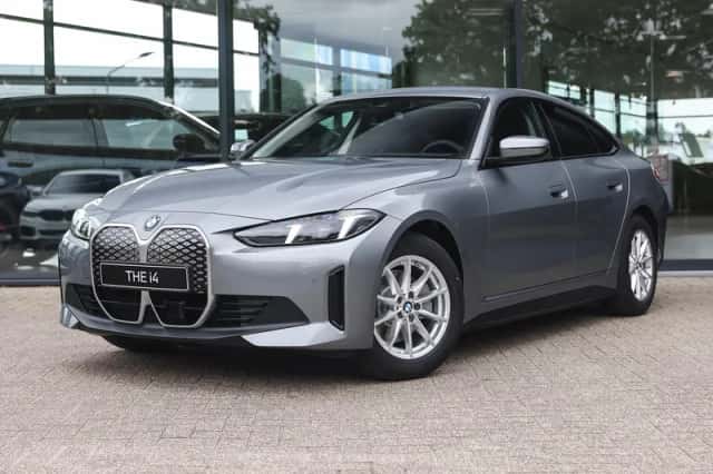 BMW i4 (2026) thumbnail 1