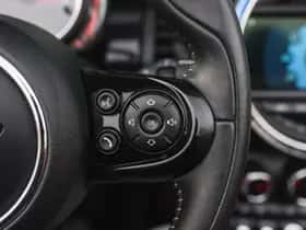 MINI Cabrio (2018) thumbnail 11