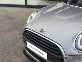 MINI Cabrio (2018) thumbnail 19