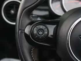 MINI Cabrio (2018) thumbnail 10