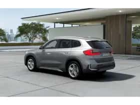 BMW iX1 (2026) thumbnail 2