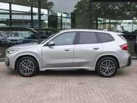 BMW iX1 (2025) thumbnail 6