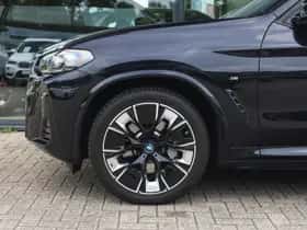 BMW iX3 (2021) thumbnail 5