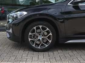 BMW X1 (2021) thumbnail 4