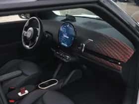 MINI Hatchback (2024) thumbnail 9