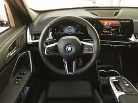BMW iX1 (2026) thumbnail 3