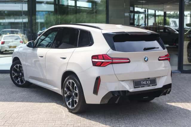 BMW X3 (2026) thumbnail 2