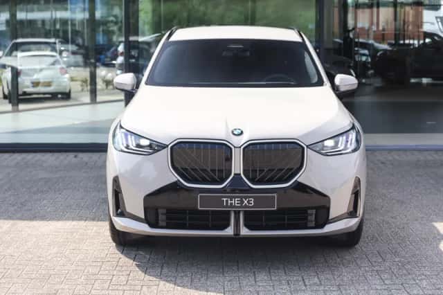 BMW X3 (2026) thumbnail 5