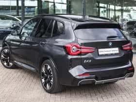 BMW iX3 (2023) thumbnail 2