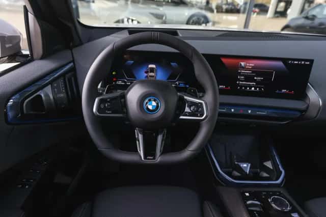 BMW X3 (2026) thumbnail 3