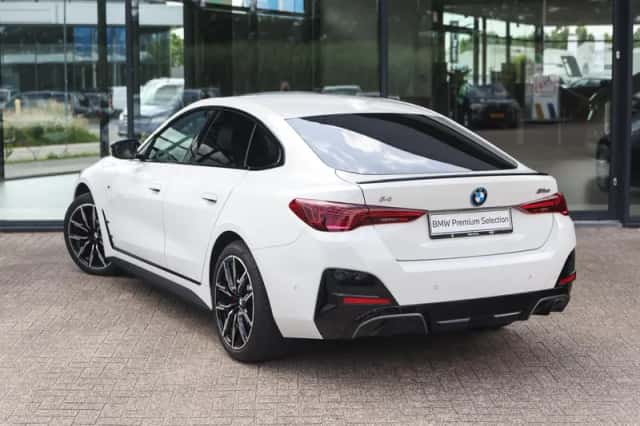 BMW i4 (2025) thumbnail 2