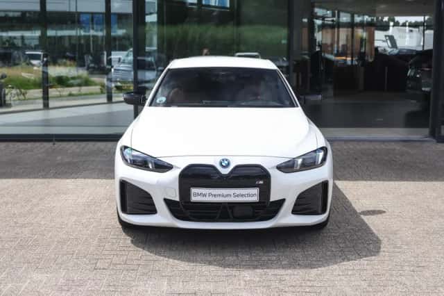BMW i4 (2025) thumbnail 5