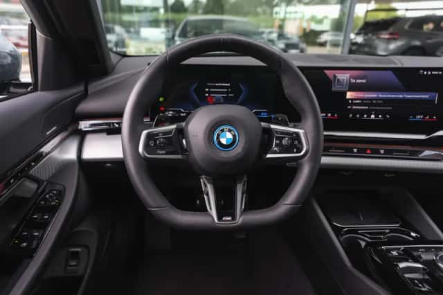 BMW 5-Serie (2025) thumbnail 3