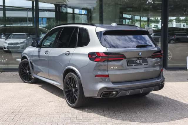 BMW X5 (2026) thumbnail 2