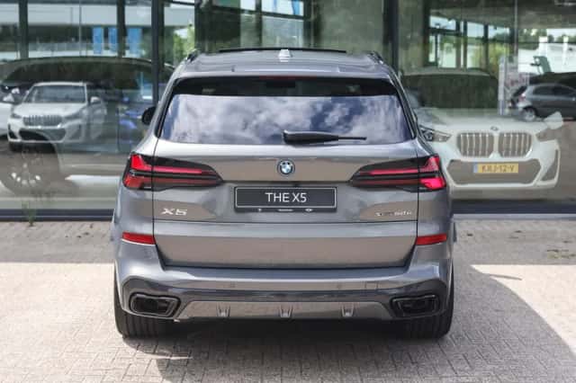 BMW X5 (2026) thumbnail 6
