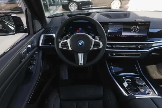 BMW X5 (2026) thumbnail 3
