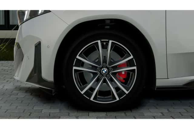BMW iX3 (2026) thumbnail 6