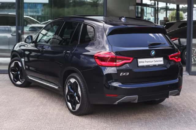 BMW iX3 (2021) thumbnail 2