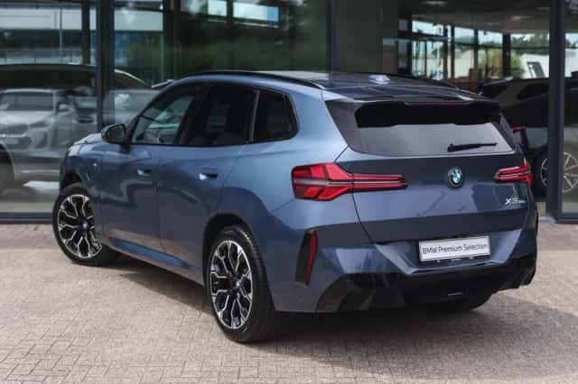 BMW X3 (2026) thumbnail 2