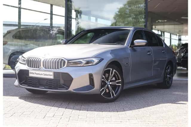 BMW 3-Serie (2023) thumbnail 1