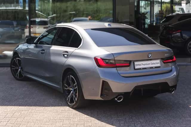 BMW 3-Serie (2023) thumbnail 2